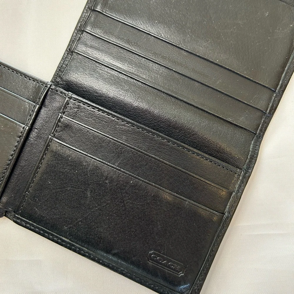 Coach | Wallet - Picture 2 of 9